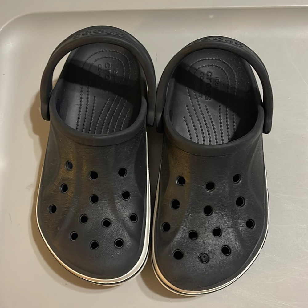Womens Size 6 Black Crocs